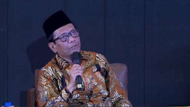 Cawapres nomor urut 03 Mahfud MD di acara Dialog Muhammadiyah di UMJ